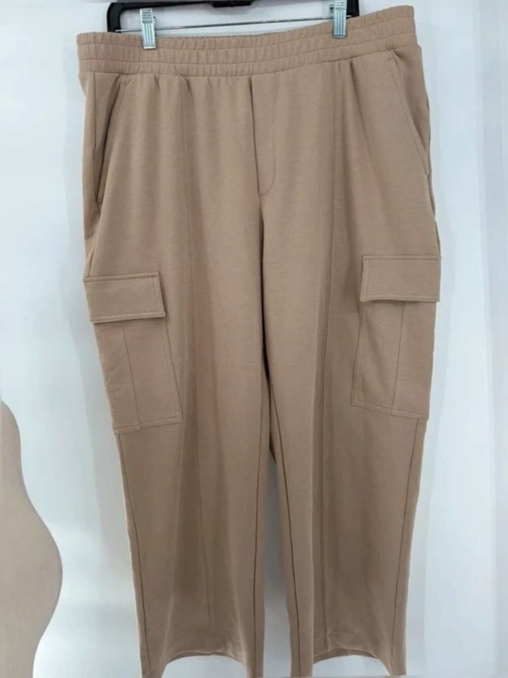 Old Navy Dynamic Fleece High Rise Wide Leg Cargo Pants Tan Beige XLP XL Petite